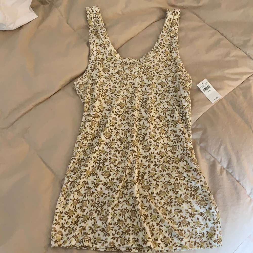 Aerie Top